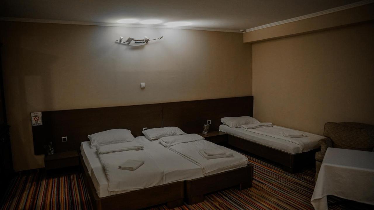 Sky Hotel Сараево Екстериор снимка
