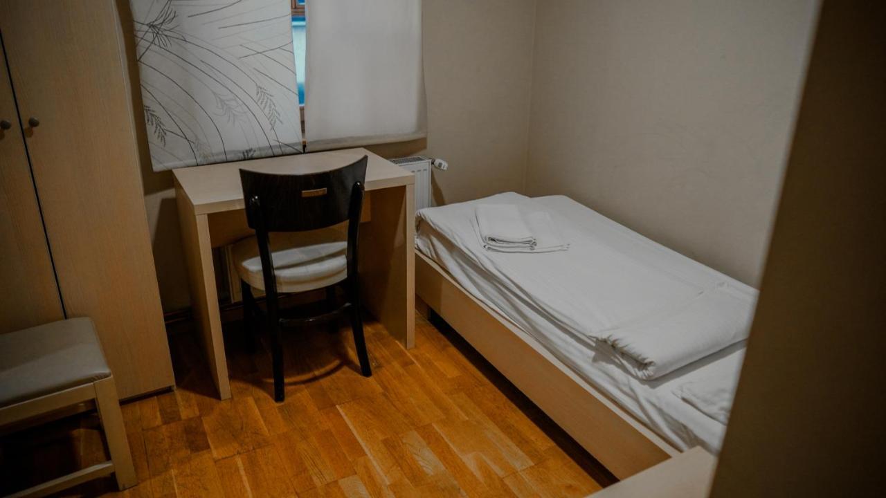 Sky Hotel Сараево Екстериор снимка