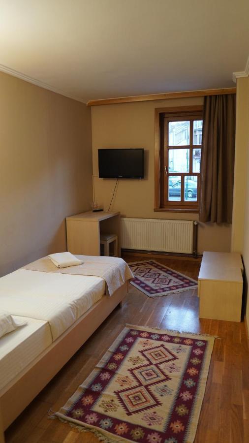Sky Hotel Сараево Екстериор снимка